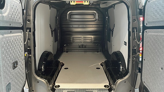 Kia PV5 10 of 14