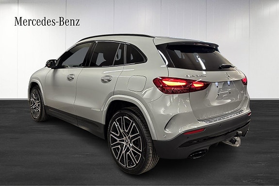 Mercedes-Benz GLA250 e 3 of 26