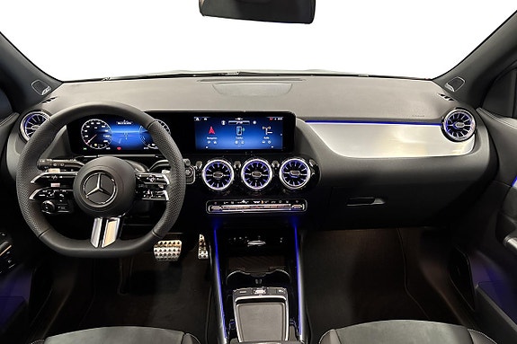 Mercedes-Benz GLA250 e 11 of 26