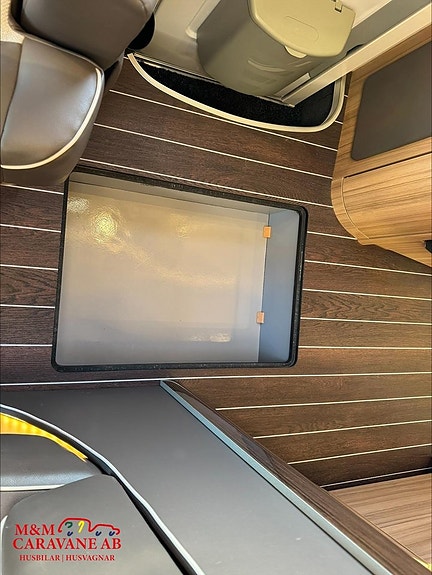 Knaus Sun I 900 LEG Långbäddar/AC/Solcell/Hydr.stödben 26 of 27