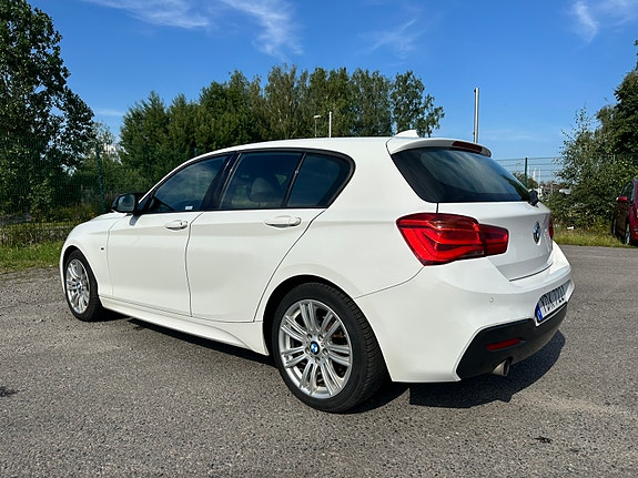 BMW 118i 9 of 13