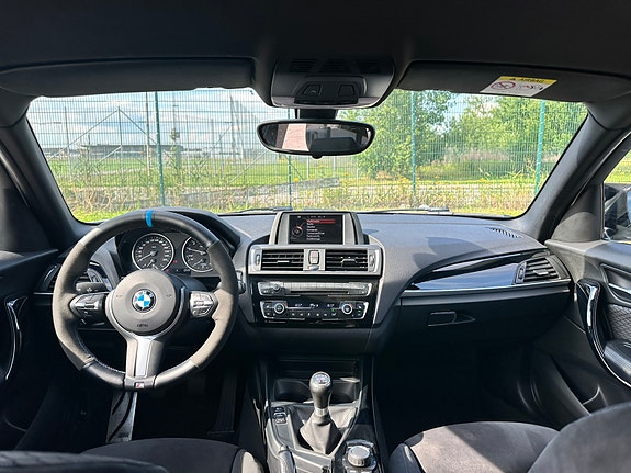 BMW 118i 11 of 13