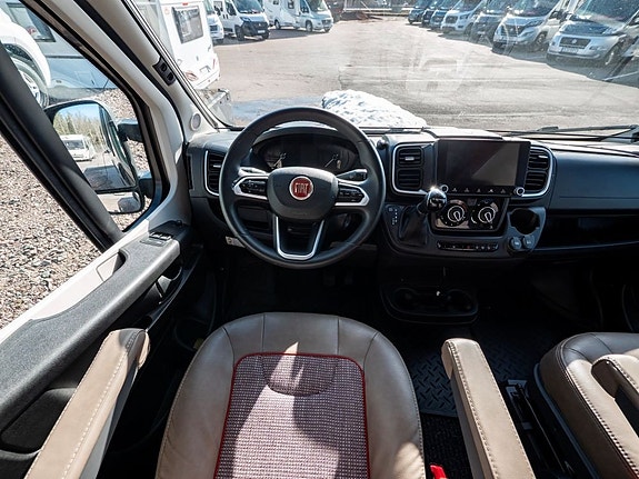 Malibu Carthago MALIBU VAN 600 Charming COUPE *Automat *Solceller 17 of 22