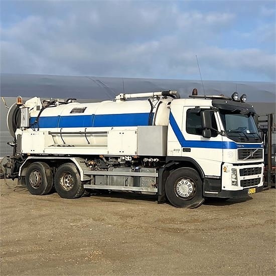 Hvidtved Larsen 9000 - Volvo FM chassis