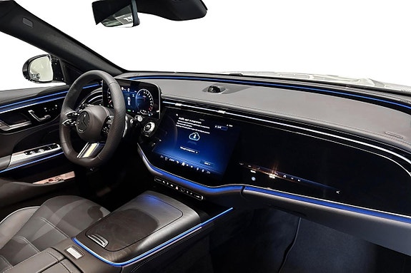 Mercedes-Benz E300 de 8 of 18