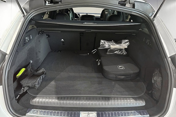 Mercedes-Benz E300 de 10 of 18