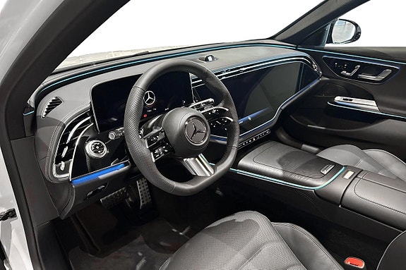Mercedes-Benz E300 de 11 of 18