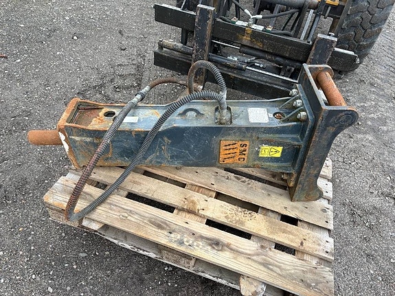 SMC XS300 hydraulhammare till 6 tons grävmaskin