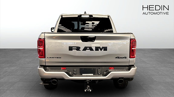 RAM 1500 7 of 12
