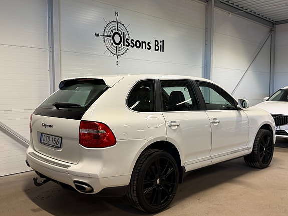 Porsche Cayenne 6 of 20