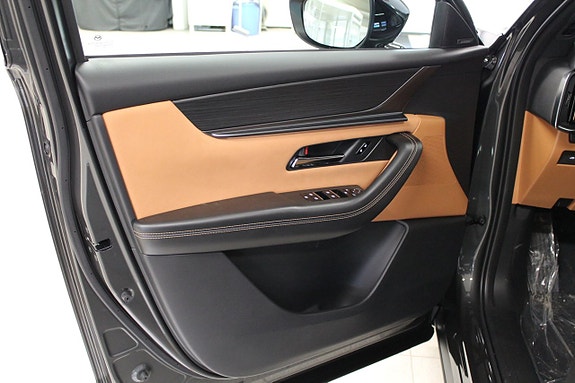 Mazda CX-60 7 of 9