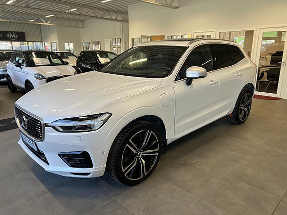 Volvo XC60 2 of 5