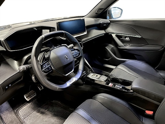 Peugeot 2008 4 of 5