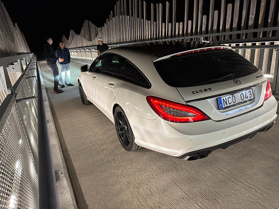 Mercedes-Benz CLS63 5 of 7
