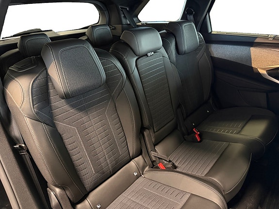 Peugeot 5008 10 of 11