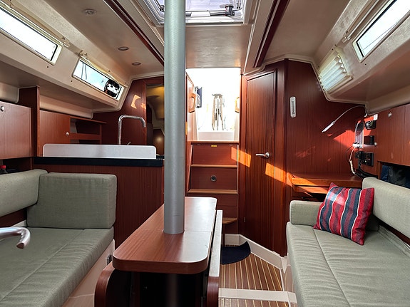 Hanse 315 2 of 5