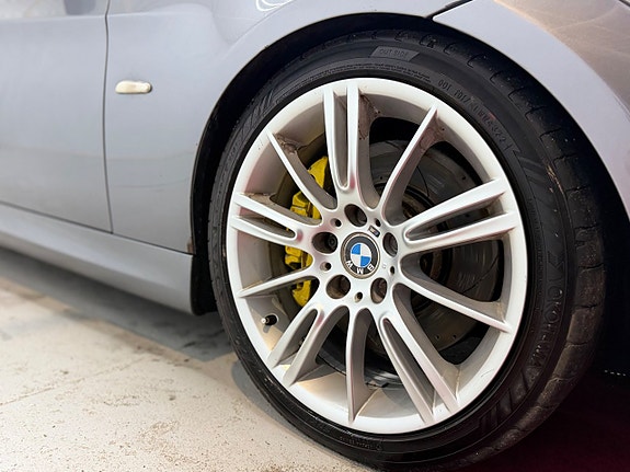 BMW 335d 10 of 22