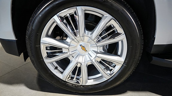 Chevrolet Tahoe 10 of 30