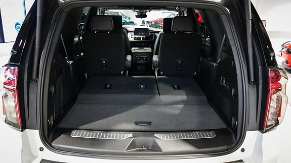 Chevrolet Tahoe 22 of 30