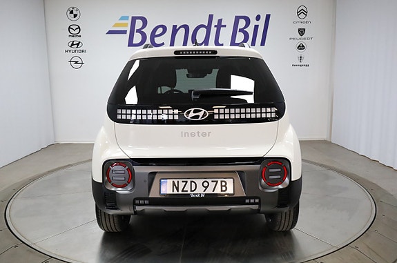 Hyundai Inster 8 of 24