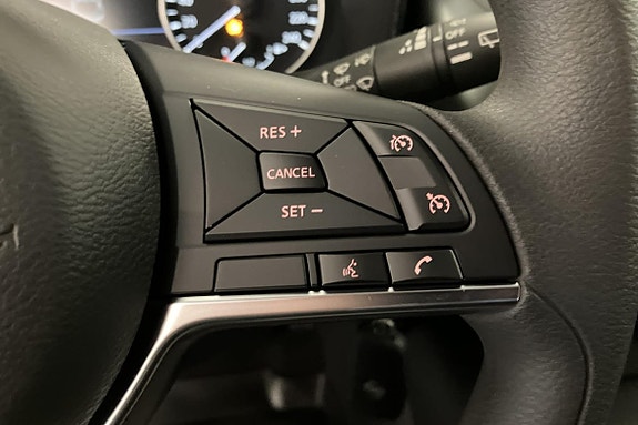 Nissan Juke 14 of 25