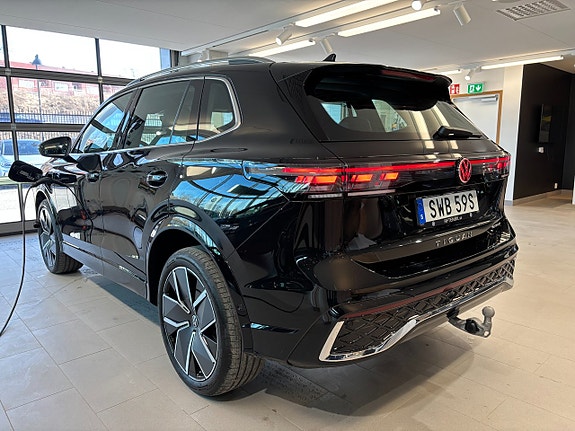 Volkswagen Tiguan 8 of 22