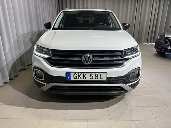 Volkswagen T-Cross 2 of 5
