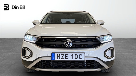 Volkswagen T-Roc 4 of 5