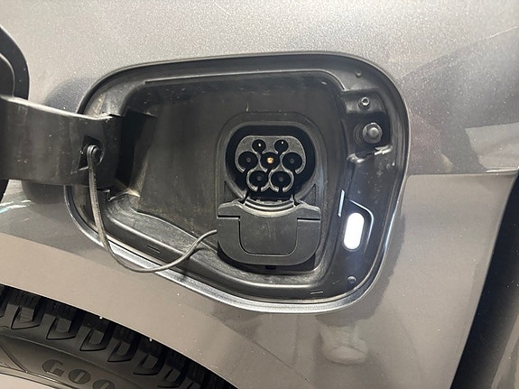 Volkswagen Passat 12 of 15