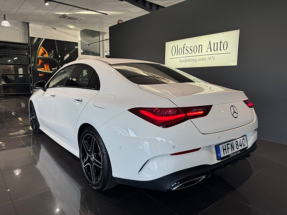 Mercedes-Benz CLA200 2 of 5