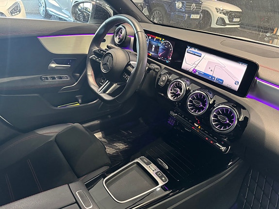 Mercedes-Benz CLA200 6 of 13