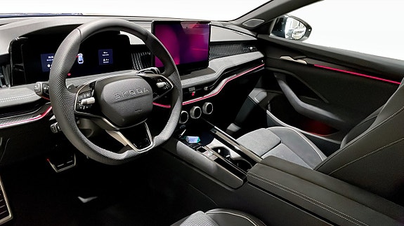 Skoda Superb 8 of 12