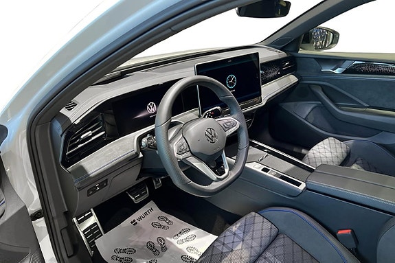 Volkswagen Passat 4 of 5