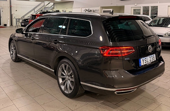 Volkswagen Passat 4 of 5