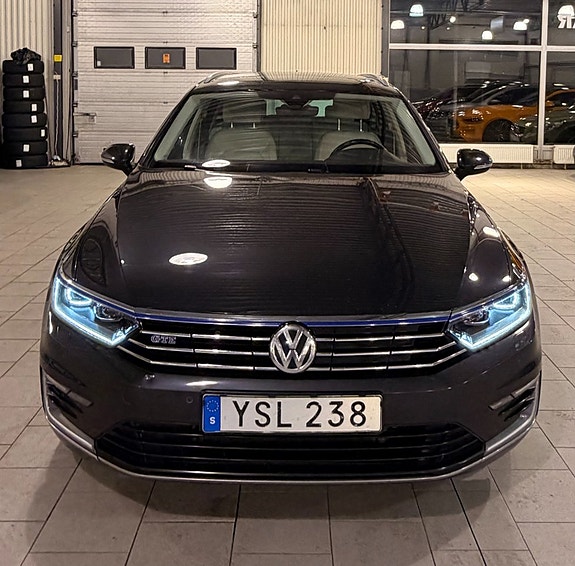 Volkswagen Passat 5 of 5