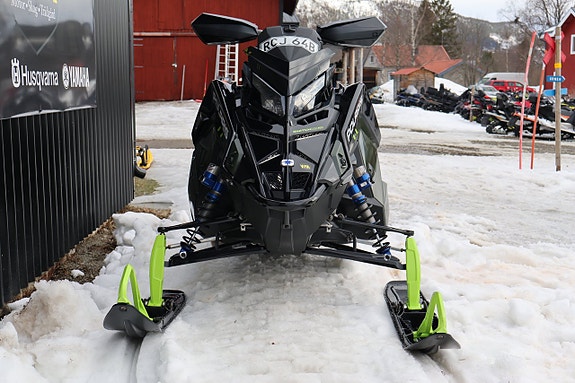 Polaris SWITCHBACK ASSAULT 9R 146" MOMSAD -26 6 of 10