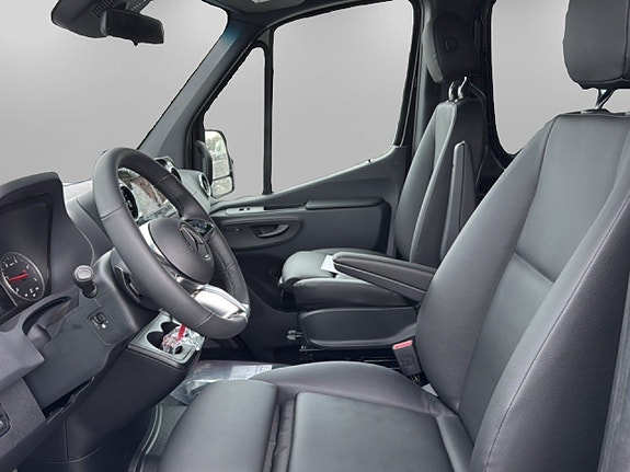 Mercedes-Benz Sprinter 319 8 of 19