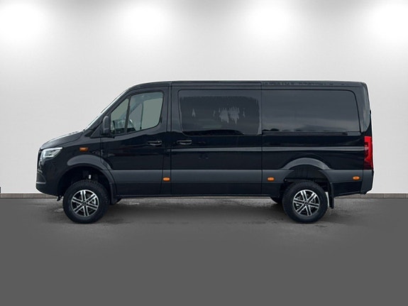 Mercedes-Benz Sprinter 319 4 of 19