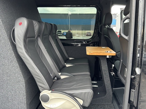Mercedes-Benz Sprinter 319 10 of 19
