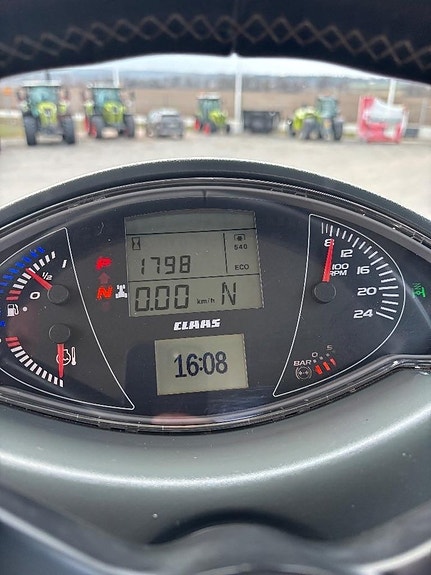 CLAAS Axion 830 Cmatic 9 of 13