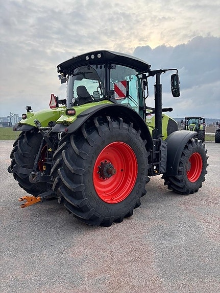 CLAAS Axion 830 Cmatic 2 of 13