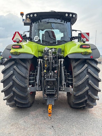 CLAAS Axion 830 Cmatic 11 of 13