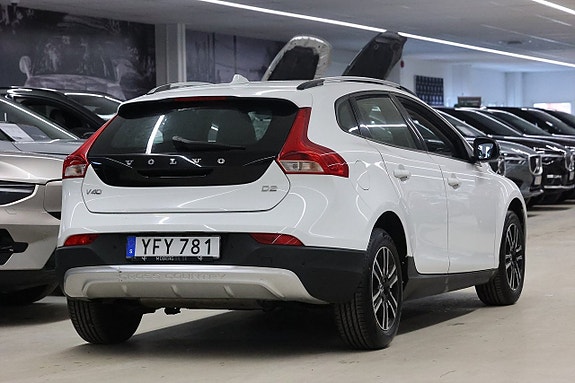 Volvo V40 Cross Country 7 of 20