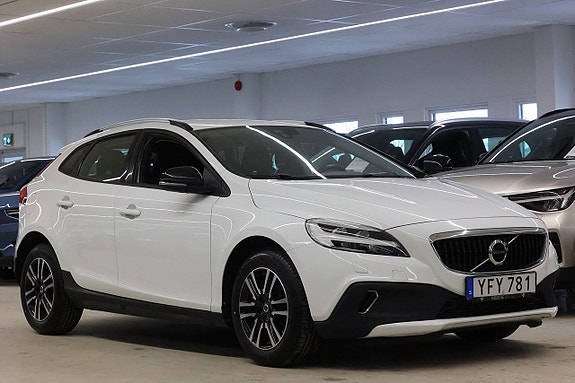 Volvo V40 Cross Country 6 of 20