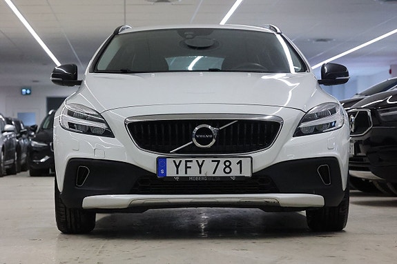 Volvo V40 Cross Country 5 of 20