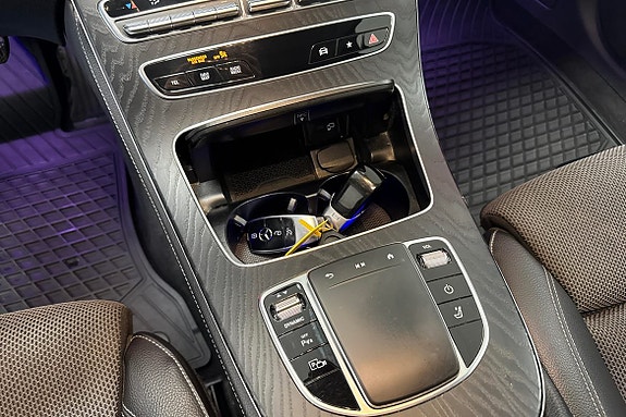 Mercedes-Benz E300 15 of 23