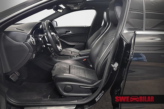 Mercedes-Benz CLA180 5 of 17