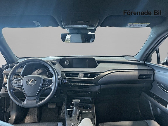 Lexus UX250h 7 of 15