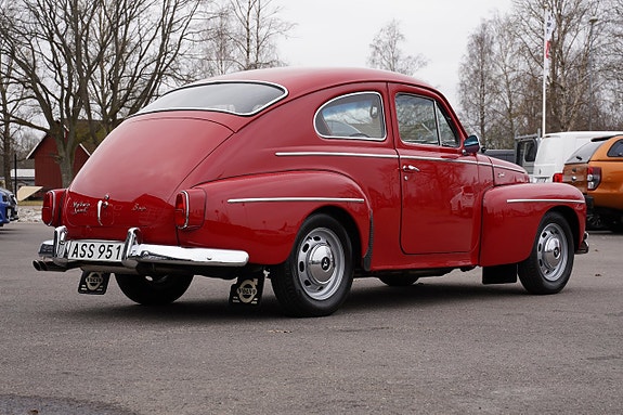 Volvo PV 2 of 5