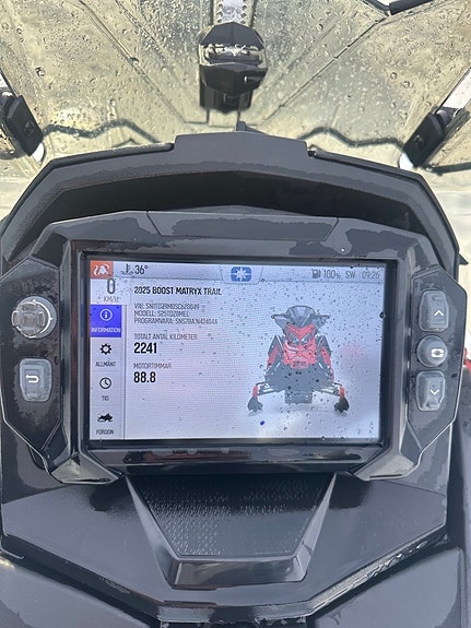 Polaris Indy VR1 Boost Dynamix 137" (momsad) 3 of 3